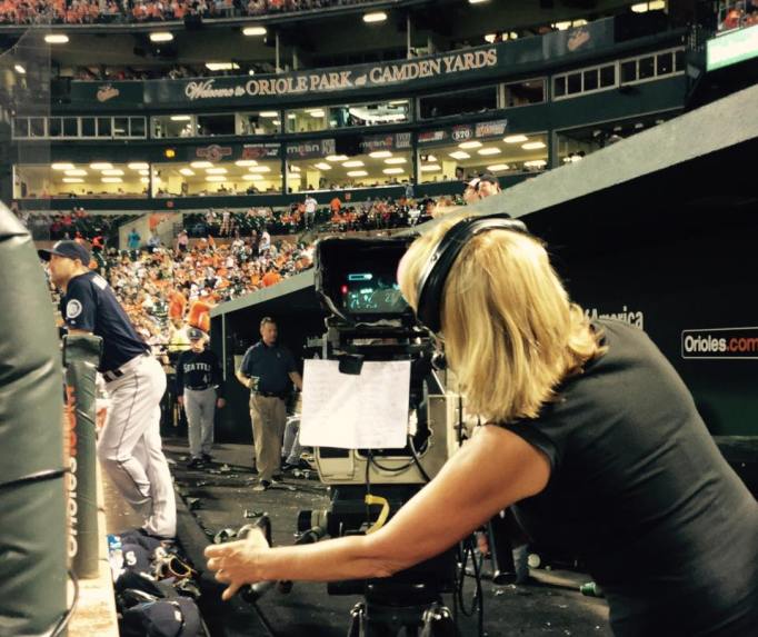 Dianne low 3rd for Mariners